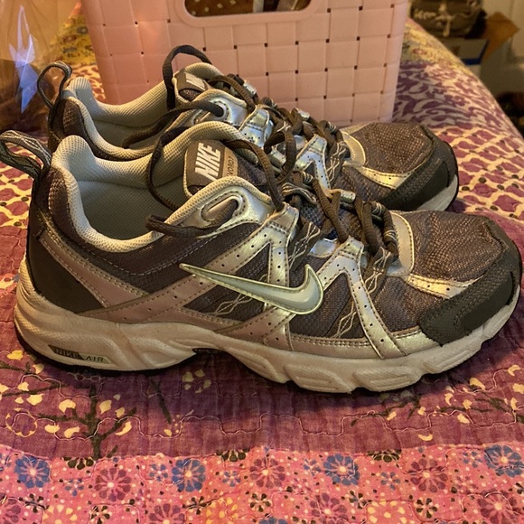 Nike Air Alford 7 in excellent condition, size 8.5 - Picture 3 of 10